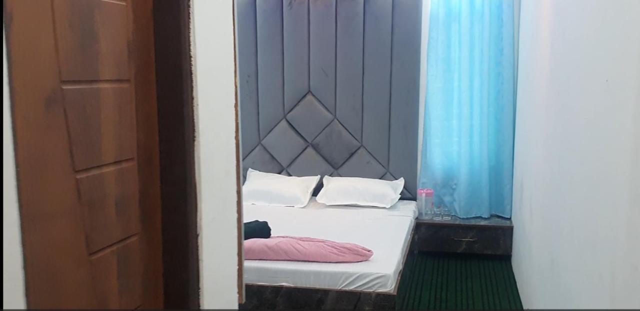 Hotel Resonance Exotic Srīnagar Kültér fotó