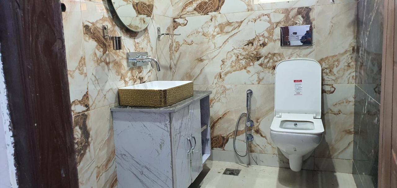 Hotel Resonance Exotic Srīnagar Kültér fotó