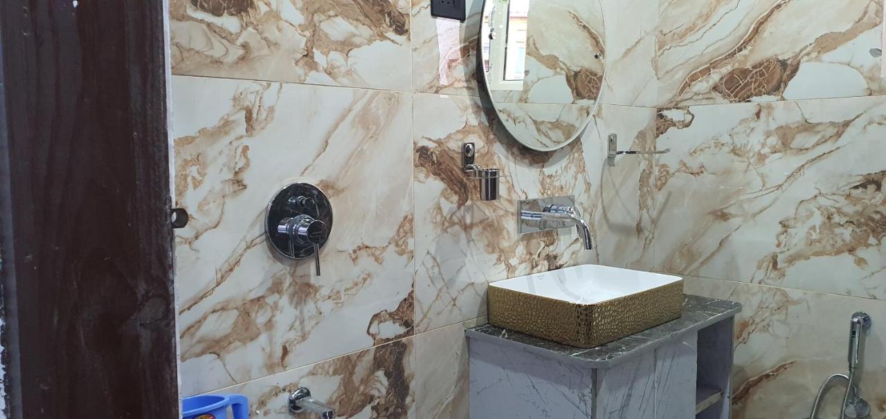 Hotel Resonance Exotic Srīnagar Kültér fotó